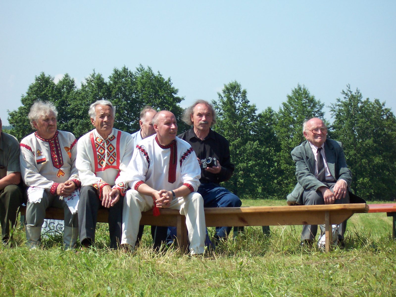 Атянь Эзем на Раськень Озкс. 10 июля 2004.