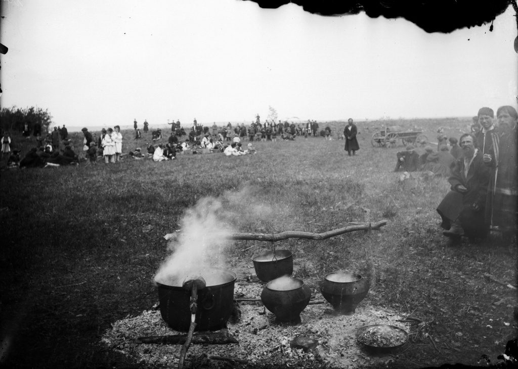 Раськень озкс. Волгапино Краснослободского уезда Пензенской губернии, 1920-1931. Фото Макара Евсевьева.